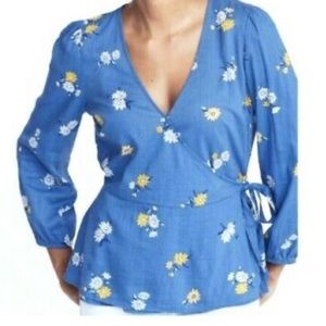 OLD NAVY FLORAL WRAP TOP XXL